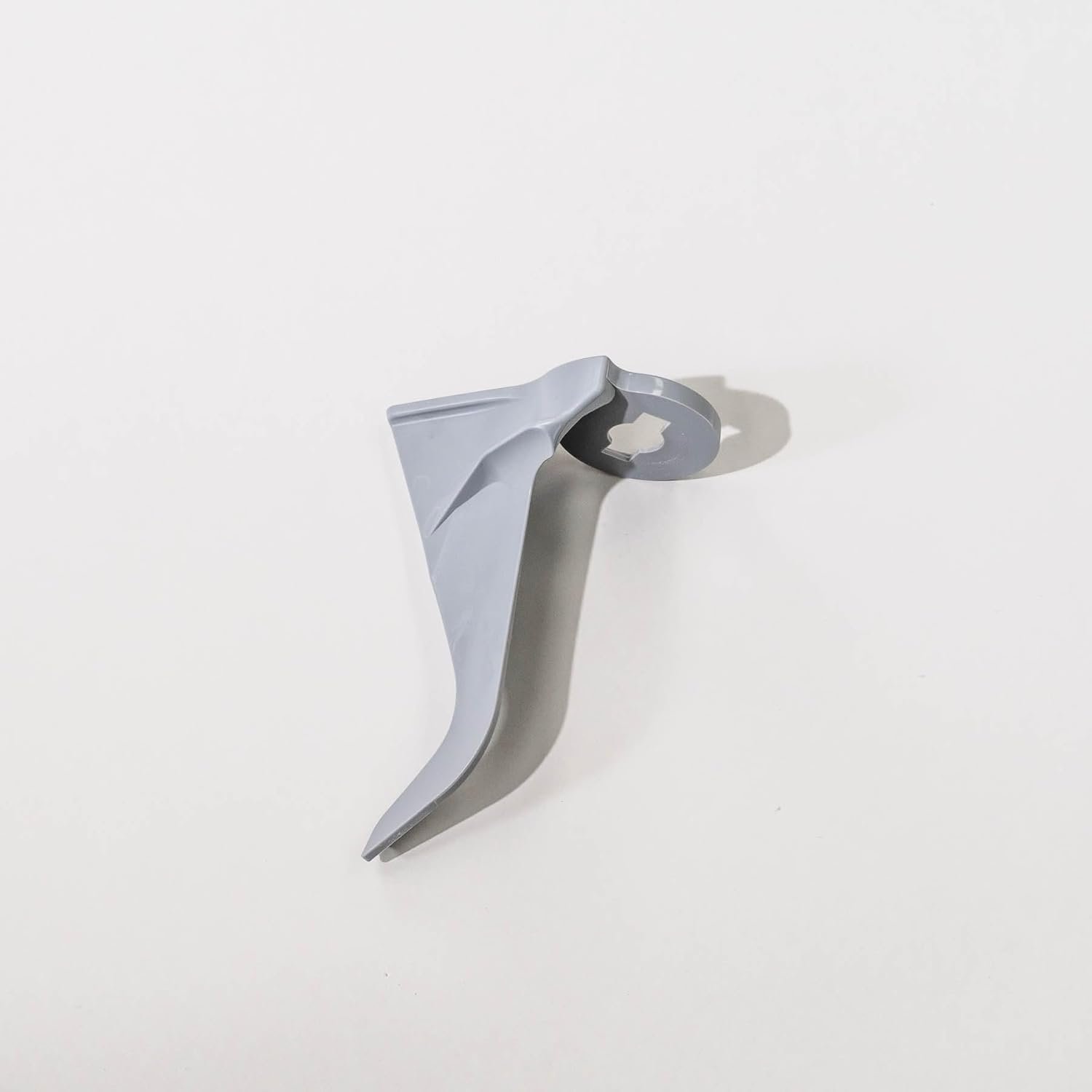 Bosch Universal Plus Stand Mixer 500 Watt, 6.5 Quarts with Wire Whips, Dough Hook & NutriMill Dough Hook Extender Bundle - Image 8