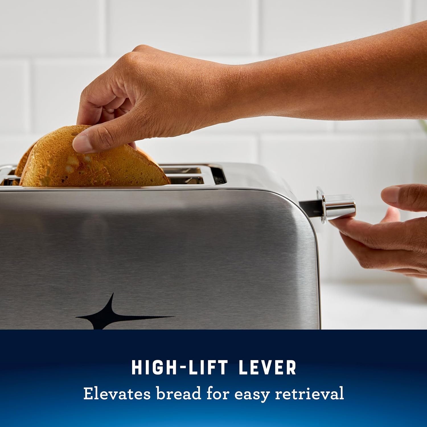 Oster 2-Slice Toaster with Extra Wide Slots Stainless Steel - Image 4