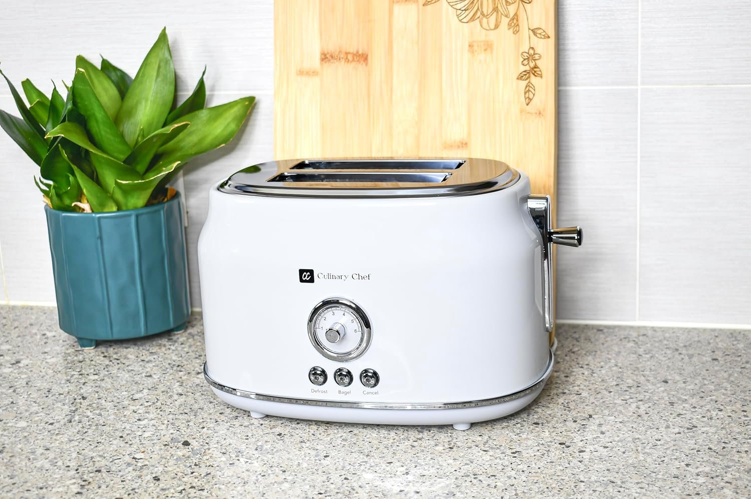 2 Slice Toaster, Retro Style, Wide Slot for Bread, English Muffins, Croissants, and Bagels, 6 Adjustable Toast Settings, Cancel and Defrost, 900w, White - Image 6