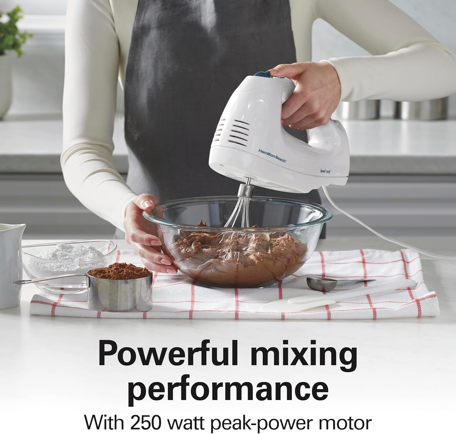 Hamilton Beach 6-Speed Electric Hand Mixer with Whisk, Traditional Beaters, Snap-On Storage Case, 250 Watts, White - Image 5